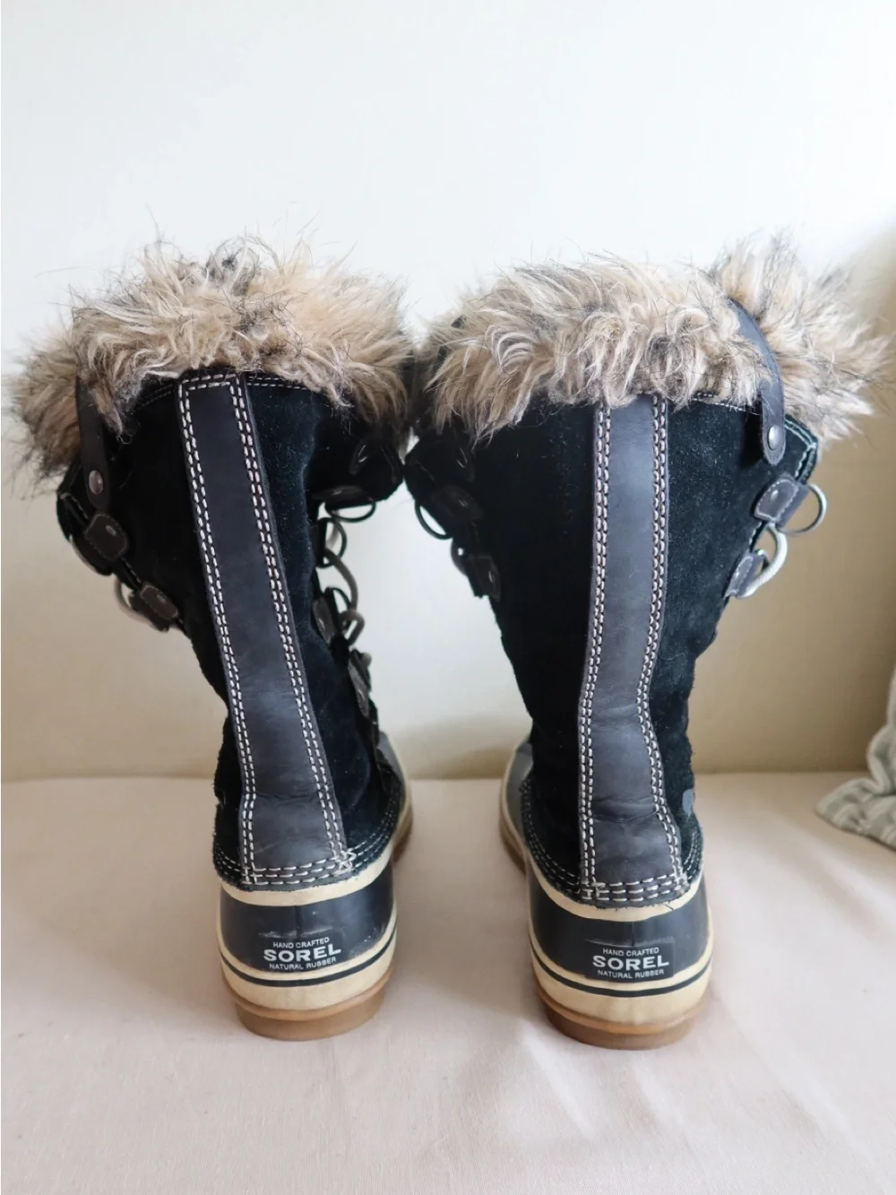Sorel Women's Black Lace-Up Faux-Fur Winter Boot with Cream Trim